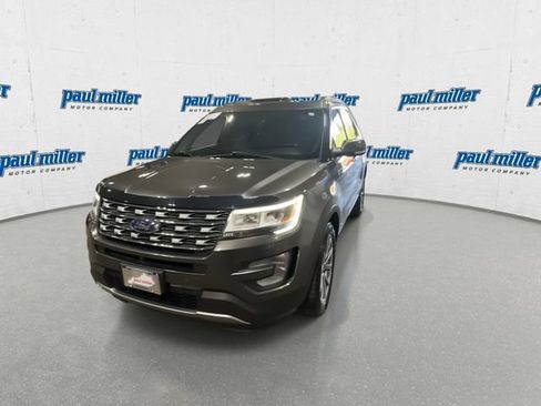Used 2017 Ford Explorer Limited AWD/4WD image 4