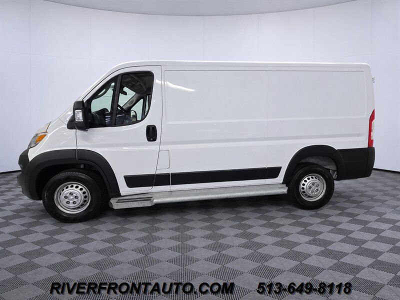 Used 2025 RAM ProMaster 2500 w/ U-Haul Equipment Group FWD image 2