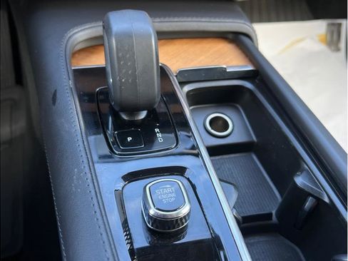 Used 2023 Volvo XC90 B6 Plus w/ Protection Package Premier image 18