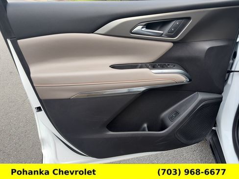 Certified 2025 Chevrolet Traverse LT w/ Driver Confidence Package AWD/4WD image 20