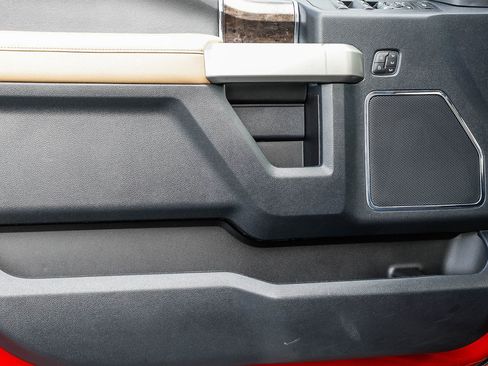 Used 2022 Ford F250 Lariat w/ Lariat Value Package image 21