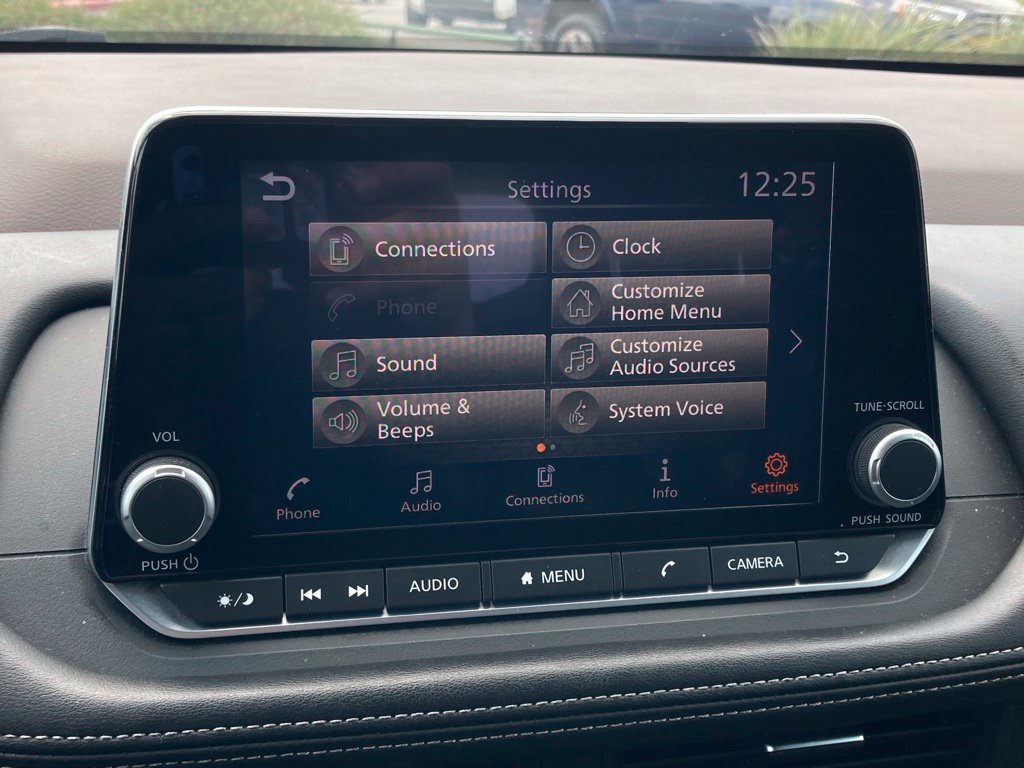 Used 2023 Nissan Rogue S FWD image 18