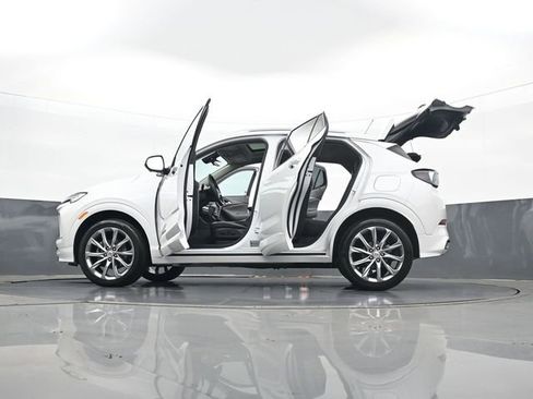 Used 2024 Buick Encore GX Avenir w/ Avenir Technology Package AWD/4WD image 34