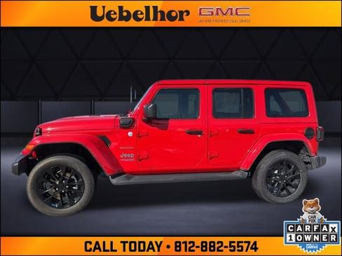 Used 2022 Jeep Wrangler Unlimited Sahara w/ Cold Weather Group image 16