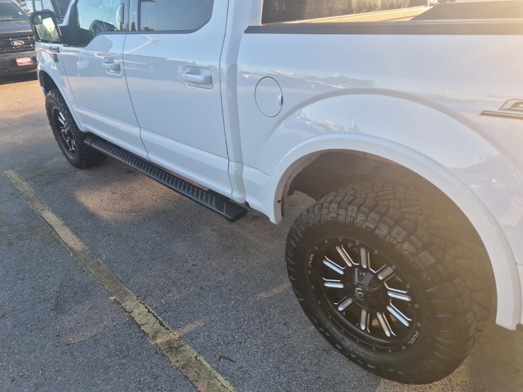 Used 2018 Ford F150 XLT w/ Equipment Group 302A Luxury AWD/4WD image 14