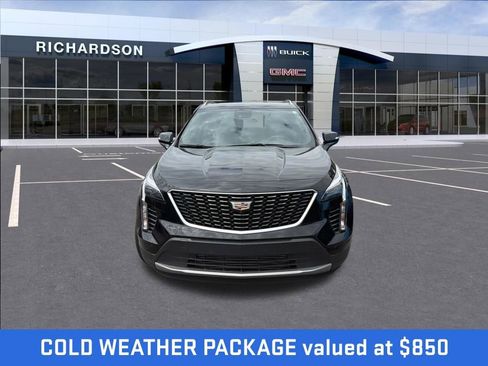 Used 2022 Cadillac XT4 Premium Luxury w/ Enhanced Visibility Package AWD/4WD image 4