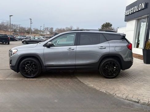 Used 2020 GMC Terrain SLT w/ Preferred Package image 10