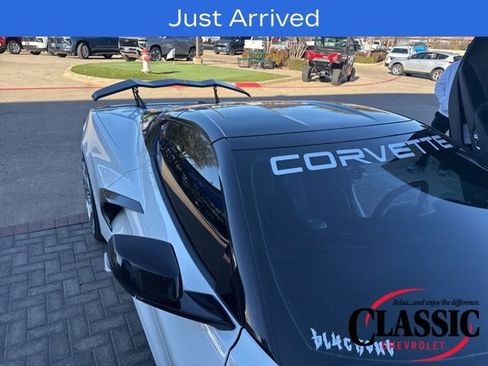 Used 2020 Chevrolet Corvette Stingray Coupe w/ Chrome Exterior Badge Package image 26
