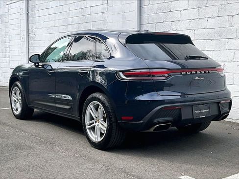 Used 2023 Porsche Macan AWD/4WD image 3