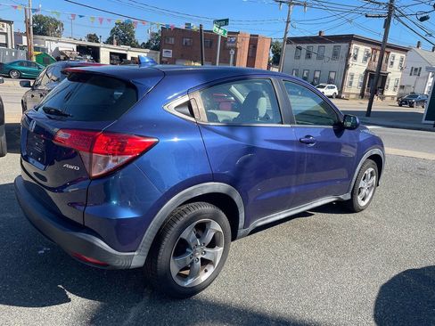 Used 2017 Honda HR-V LX image 10