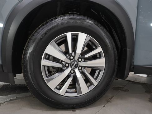 Used 2022 Nissan Pathfinder SL image 34