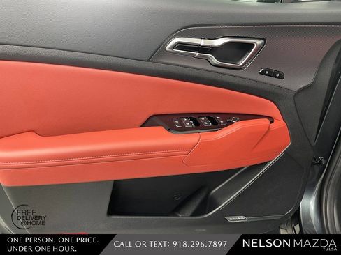 Used 2024 Kia Sportage SX image 20