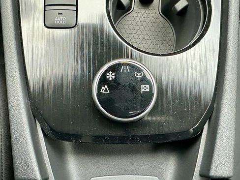 New 2026 Nissan Rogue SV AWD/4WD image 33