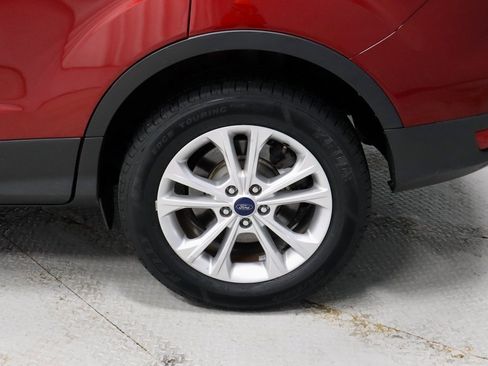 Certified 2018 Ford Escape SE image 18