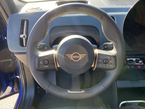 Certified 2025 MINI Cooper Countryman S image 10