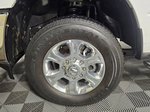 Used 2024 RAM 2500 Big Horn image 10