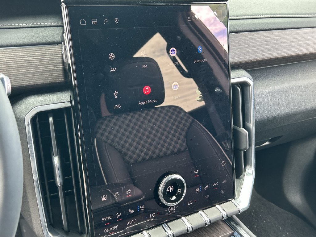 New 2027 GMC Acadia Denali FWD image 13