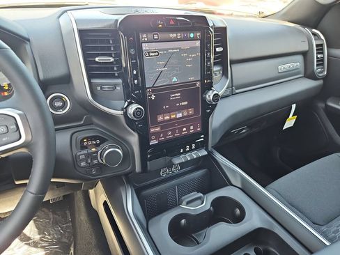 New 2026 RAM 1500 Big Horn AWD/4WD image 19