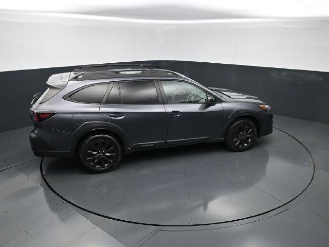 Used 2025 Subaru Outback Onyx Edition AWD/4WD image 29