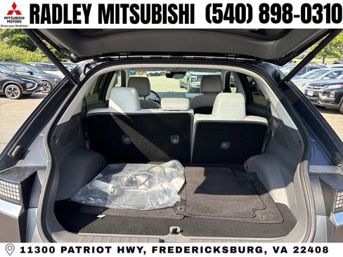 Used 2022 Hyundai Ioniq 5 SEL w/ Cargo Package AWD/4WD image 14