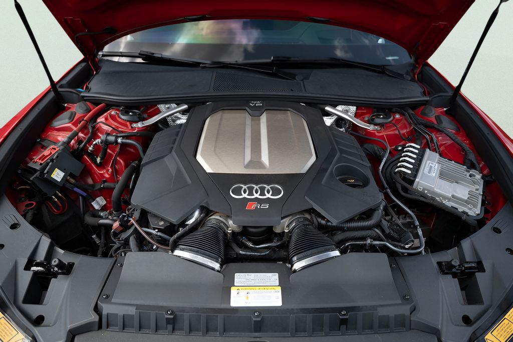 Used 2021 Audi RS 6 w/ Executive Package AWD/4WD image 10