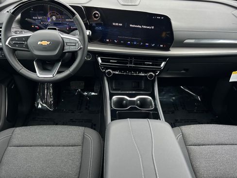 New 2025 Chevrolet Traverse LT w/ Enhanced Driving Package image 15