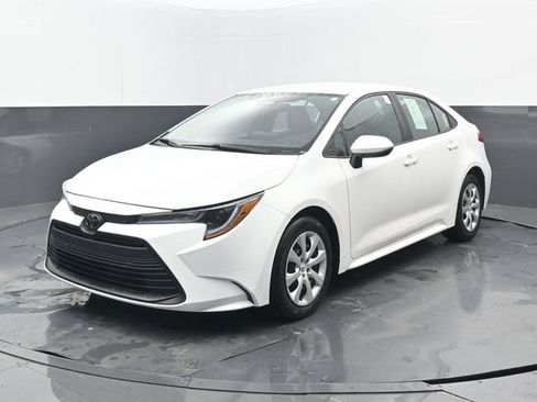 Used 2024 Toyota Corolla LE FWD image 21