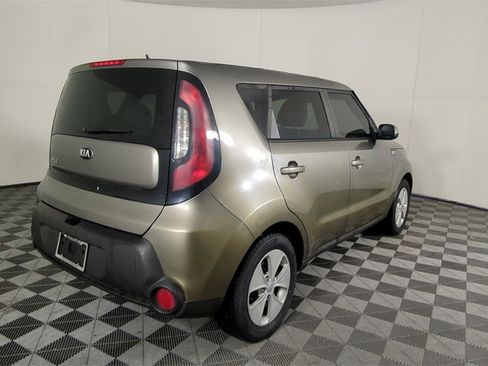 Used 2016 Kia Soul image 5