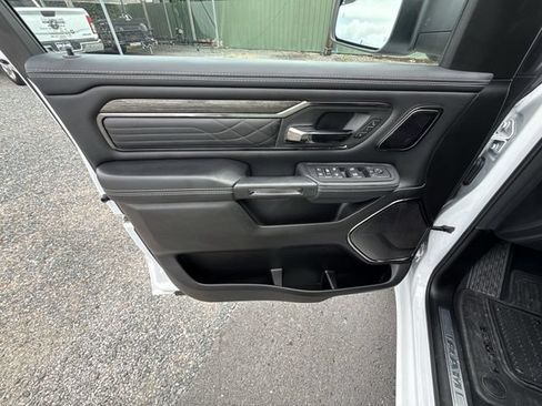 Used 2025 RAM 1500 Limited AWD/4WD image 13