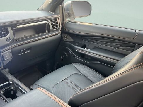 Used 2023 Ford Expedition Platinum RWD image 15