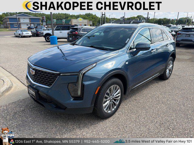 Used 2024 Cadillac XT4 Premium Luxury AWD/4WD image 1