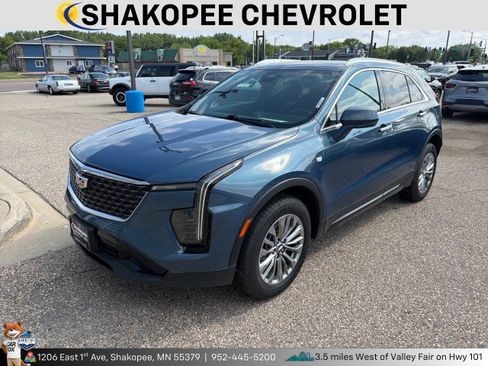 Used 2024 Cadillac XT4 Premium Luxury AWD/4WD image 1
