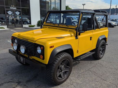 Used 1997 Land Rover Defender 90 AWD/4WD image 2