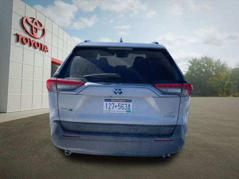 Used 2024 Toyota RAV4 LE image 4