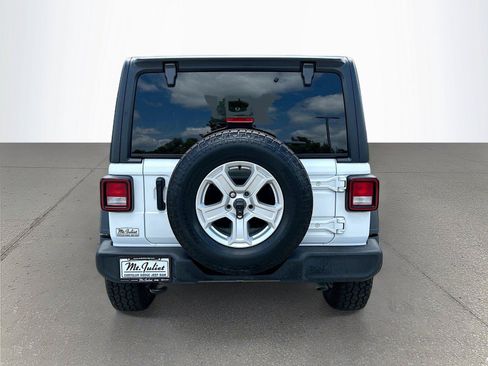 Used 2022 Jeep Wrangler Unlimited Sport AWD/4WD image 5
