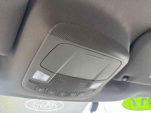 Used 2017 Ford F250 XLT w/ XLT Value Package image 24