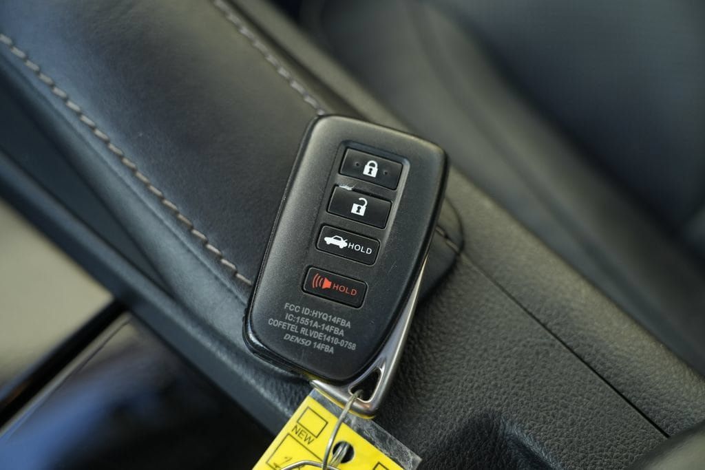 Used 2015 Lexus ES 350 w/ Ultra Luxury Package FWD image 63