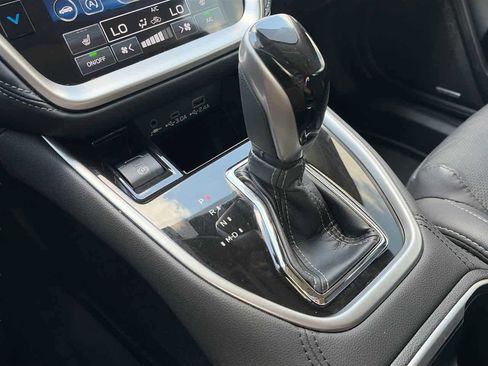 Used 2023 Subaru Outback Limited AWD/4WD image 25