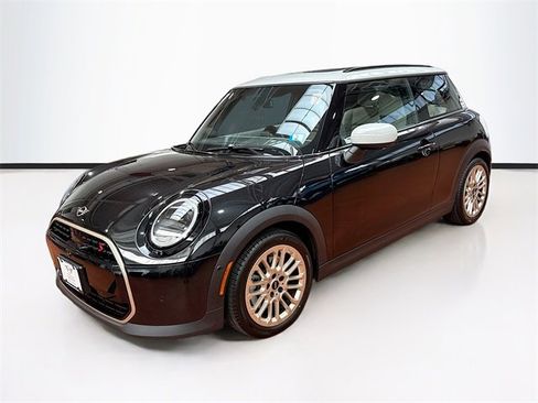 Certified 2025 MINI Cooper S image 1