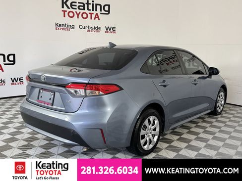 Used 2022 Toyota Corolla LE FWD image 5