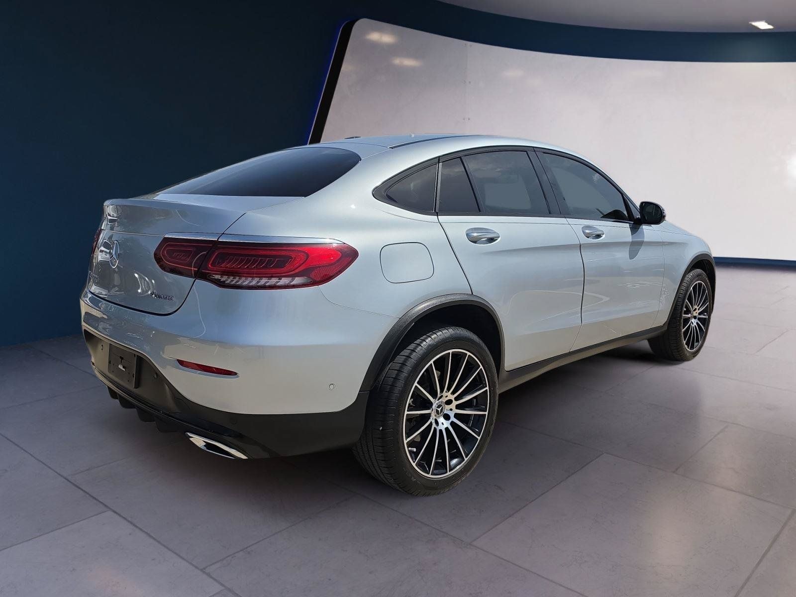 Used 2021 Mercedes-Benz GLC 300 4MATIC Coupe image 5
