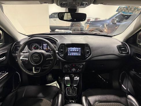 Used 2021 Jeep Compass Latitude w/ Sun and Sound Group FWD image 19