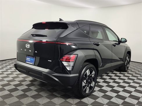 Certified 2025 Hyundai Kona SEL image 5