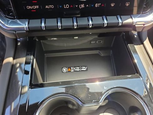 New 2026 GMC Yukon Elevation image 32