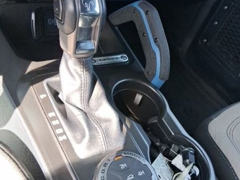 Used 2022 Ford Bronco Wildtrak image 18