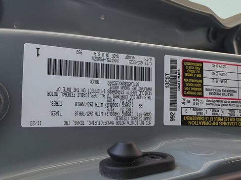 Used 2024 Toyota Tundra SR5 w/ SR5 Premium Package AWD/4WD image 33