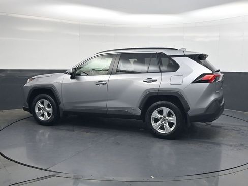 Used 2019 Toyota RAV4 XLE w/ Convenience Package AWD/4WD image 7