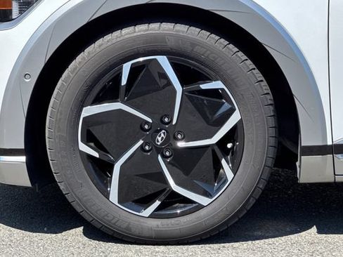 Used 2024 Hyundai Ioniq 5 Limited RWD image 26