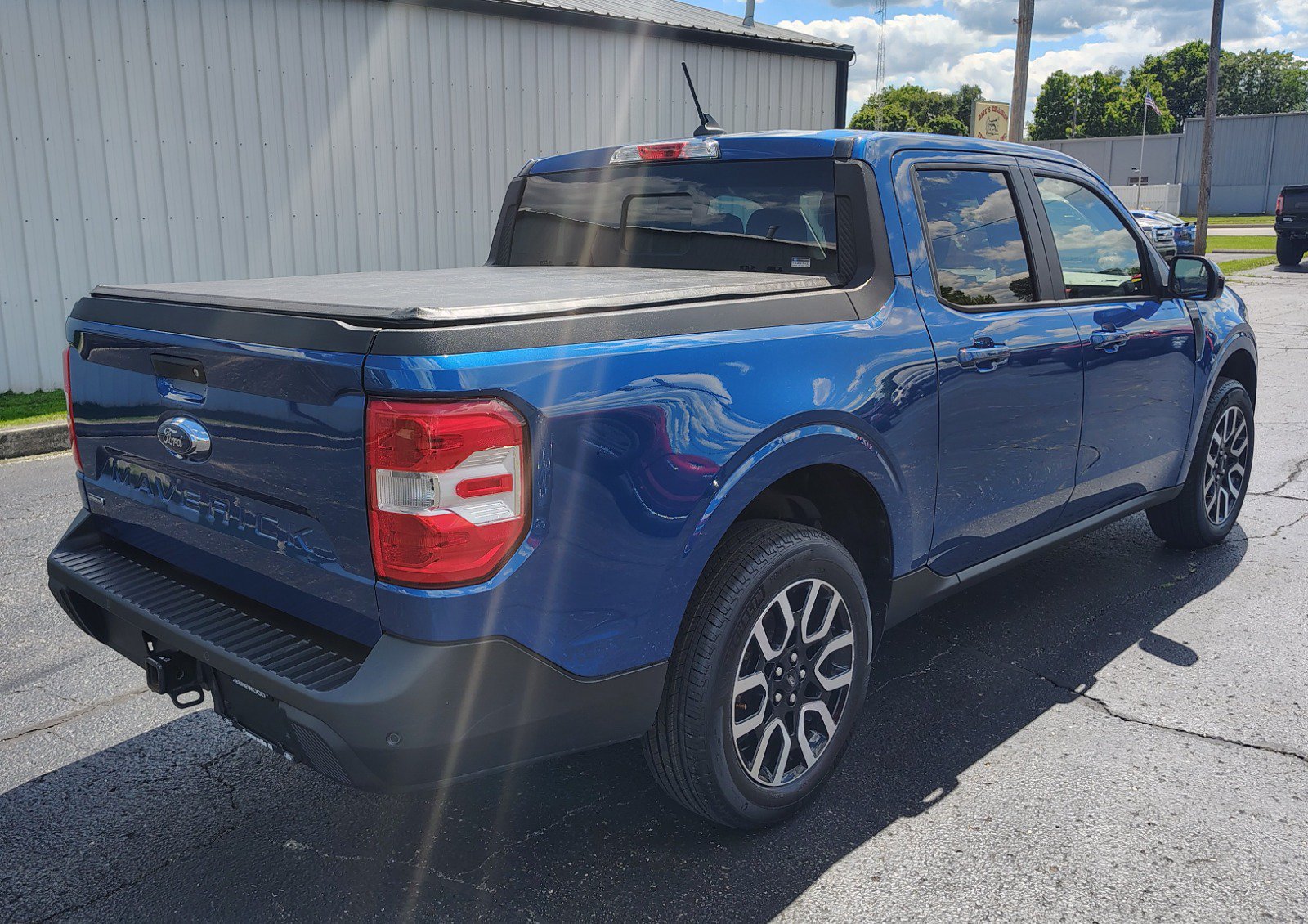 Used 2024 Ford Maverick Lariat FWD image 5