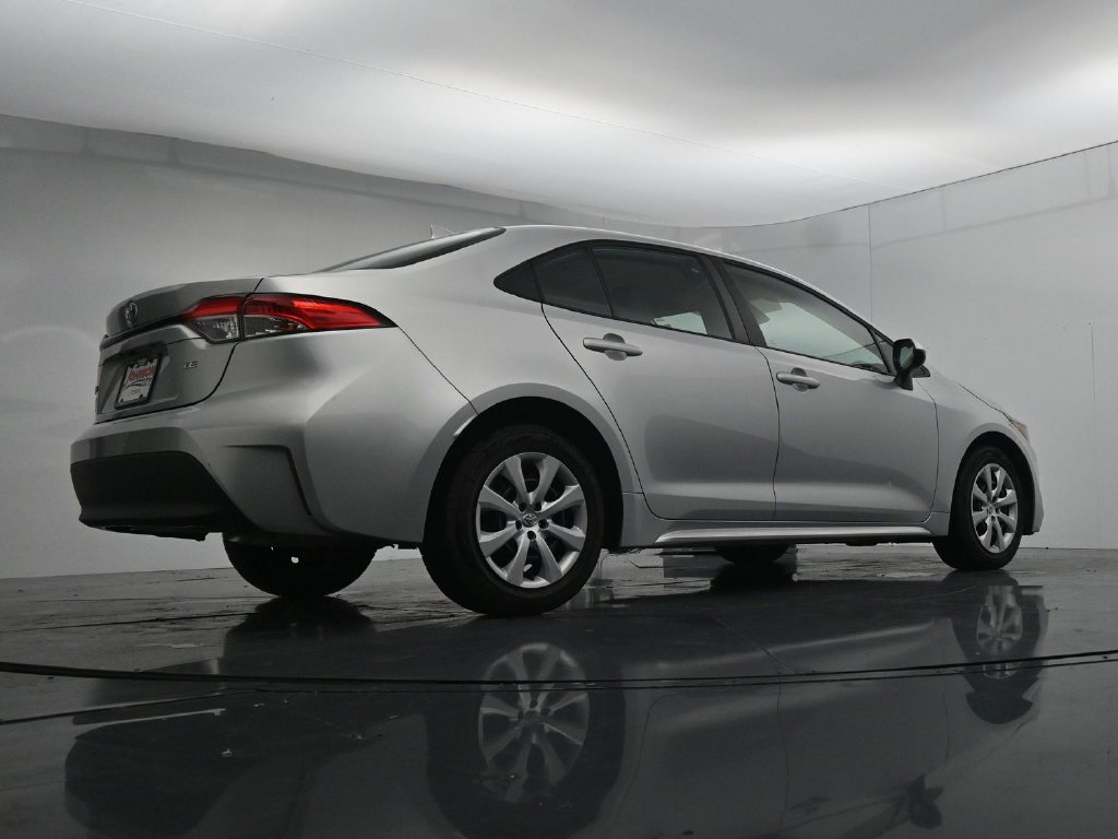 Used 2023 Toyota Corolla LE FWD image 37